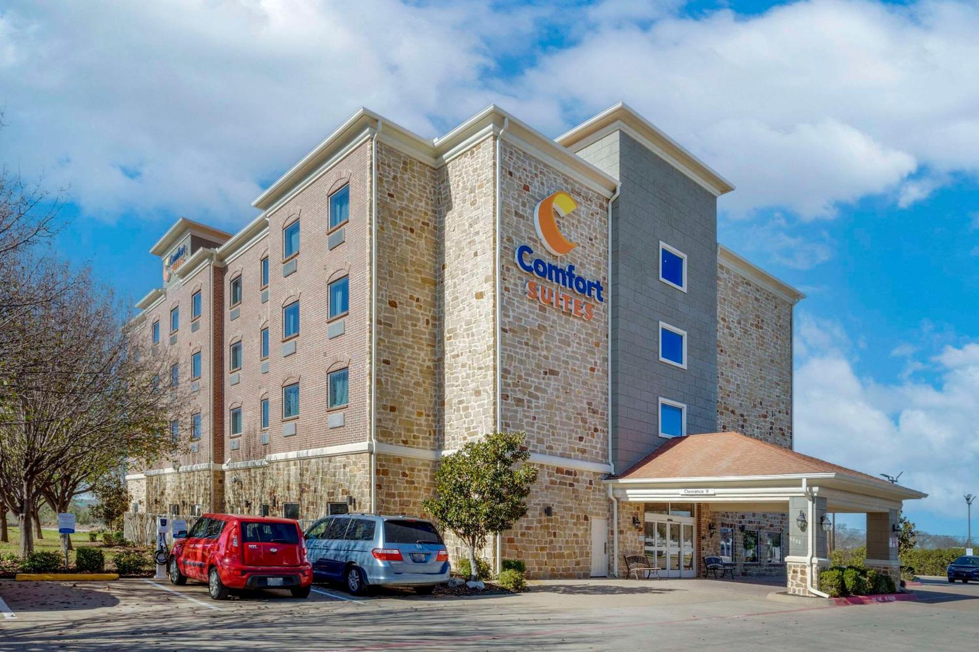 Comfort Suites Benbrook Luaran gambar